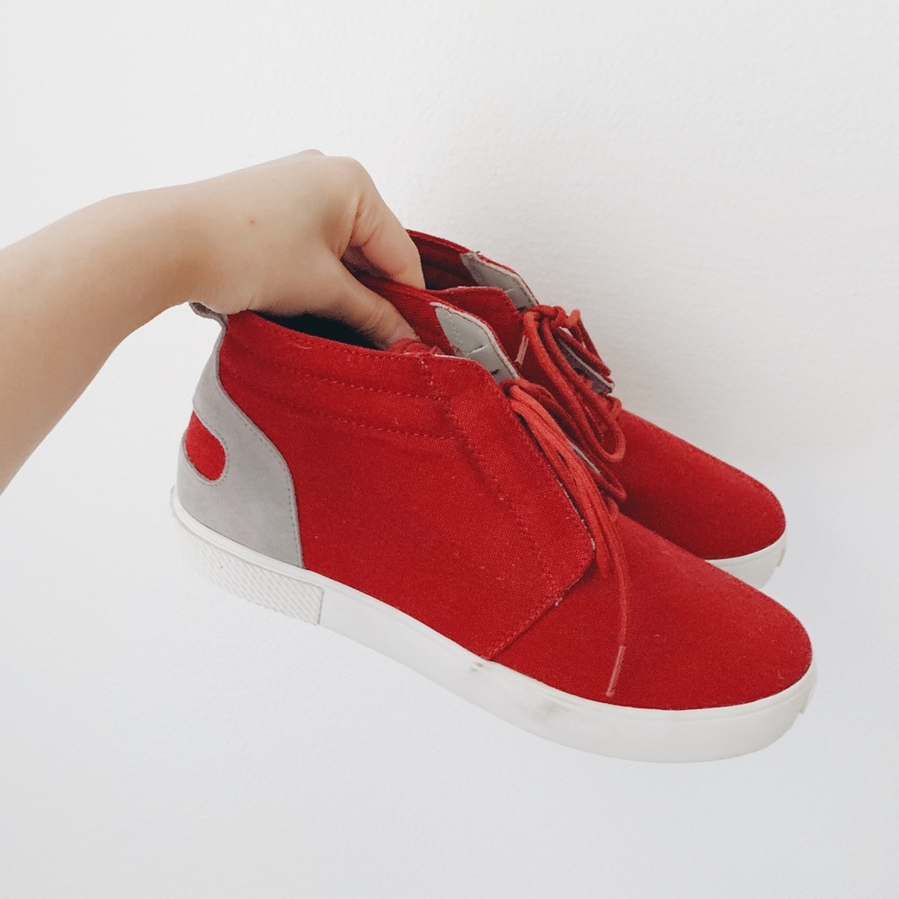 GOURMET SHOES (8.5 MEN)